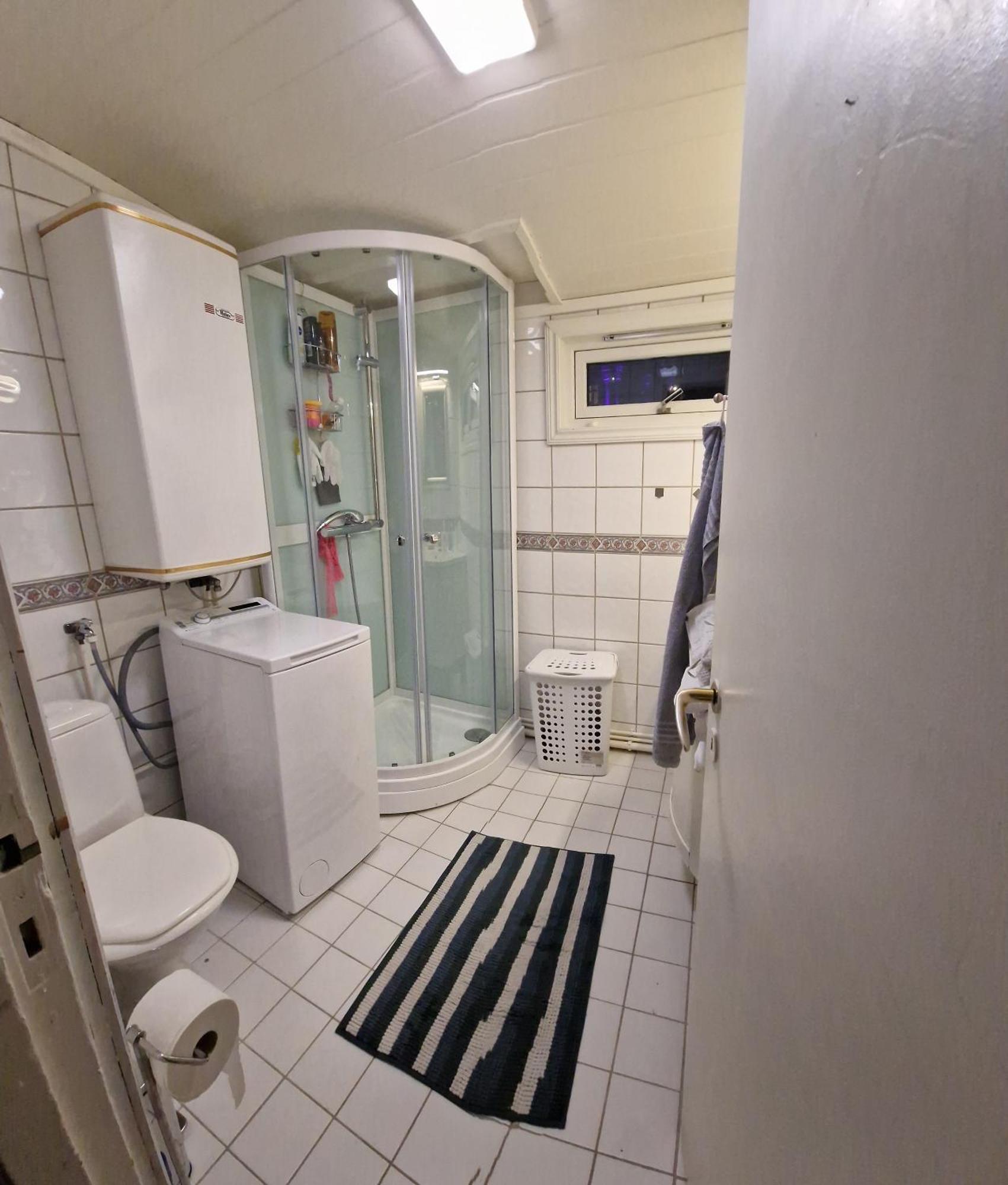 Room In Handsome Haven House Йовік Екстер'єр фото